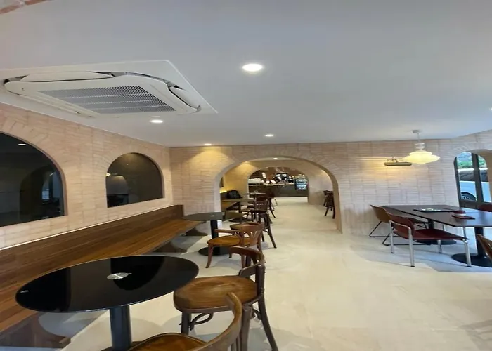The Quarter Ploenchit By Uhg Hotel Banguecoque