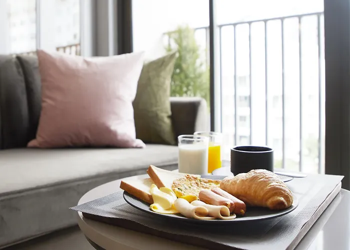 The Quarter Ploenchit By Uhg Hotel