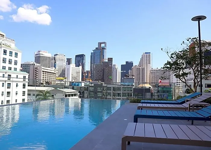 The Quarter Ploenchit By Uhg Banguecoque