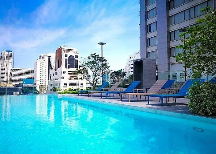 The Quarter Ploenchit By Uhg Banguecoque