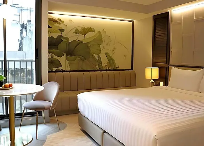 Hotel The Quarter Ploenchit By Uhg