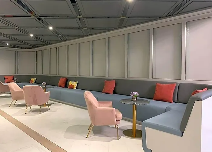 Hotel The Quarter Ploenchit By Uhg Bangkok