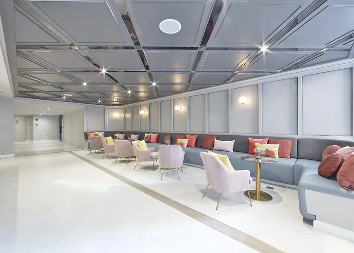 Hotel The Quarter Ploenchit By Uhg 4*